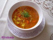 Soczewicowa zupa z warzywami