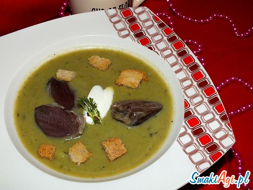 Groszkowa zupa krem z gęsimi żołądkami
