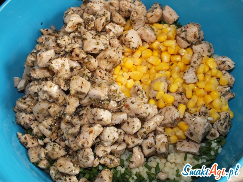 Pyszna sałatka makaronowa