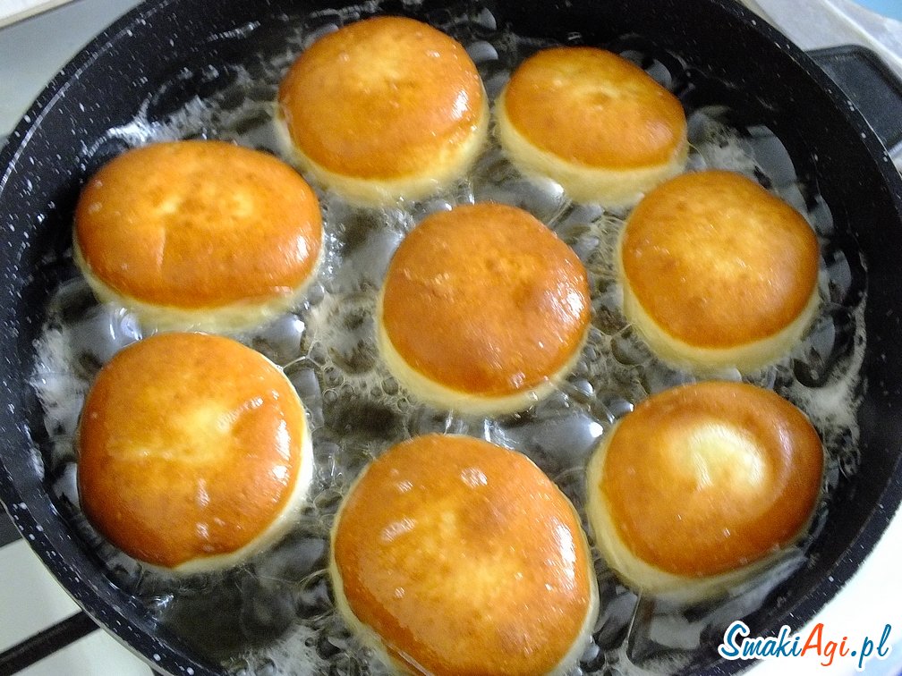 pyszne pączki z dżemem