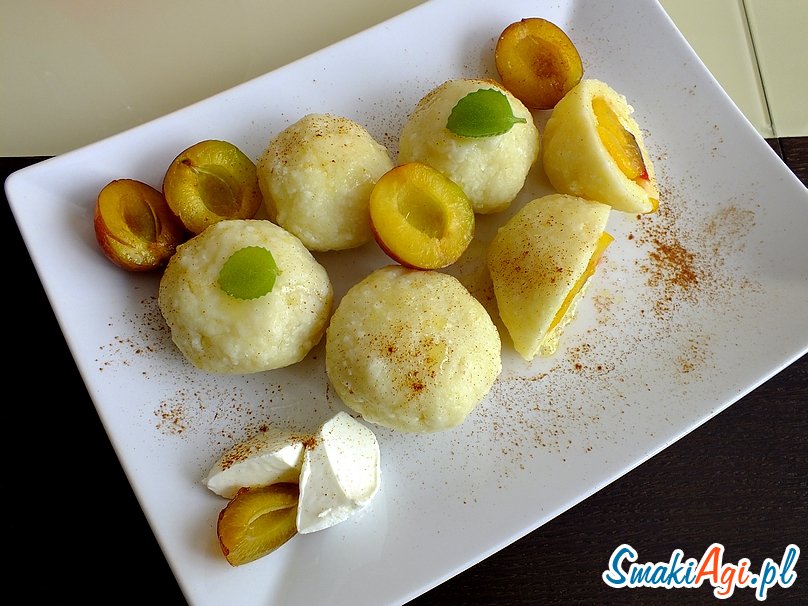 pyszne knedle ze śliwkami w twarogowym cieście