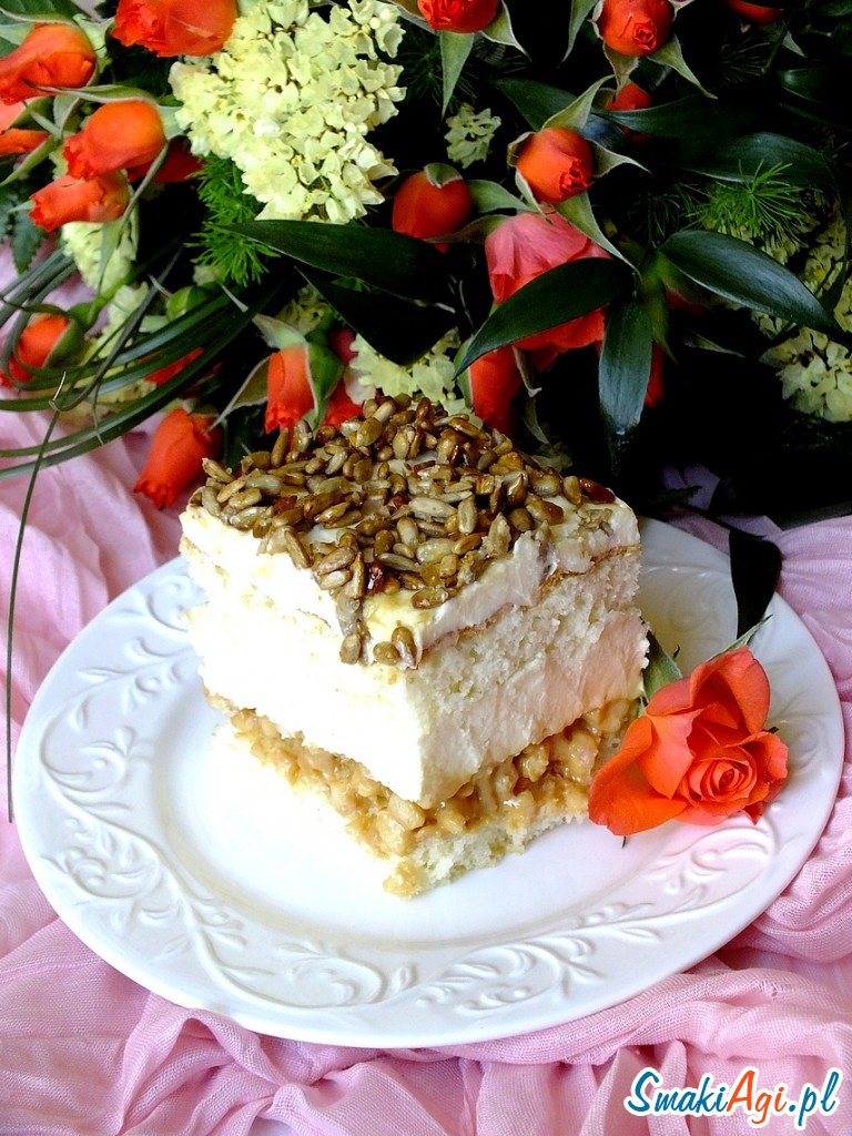 Ciasto Biały Lion z karmelizowanym (solonym) słonecznikiem